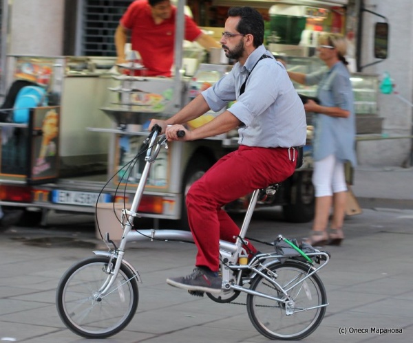 креативные велосипеды, фото людей на креативных велосипедах, необычные велосипеды на улицах Европы
